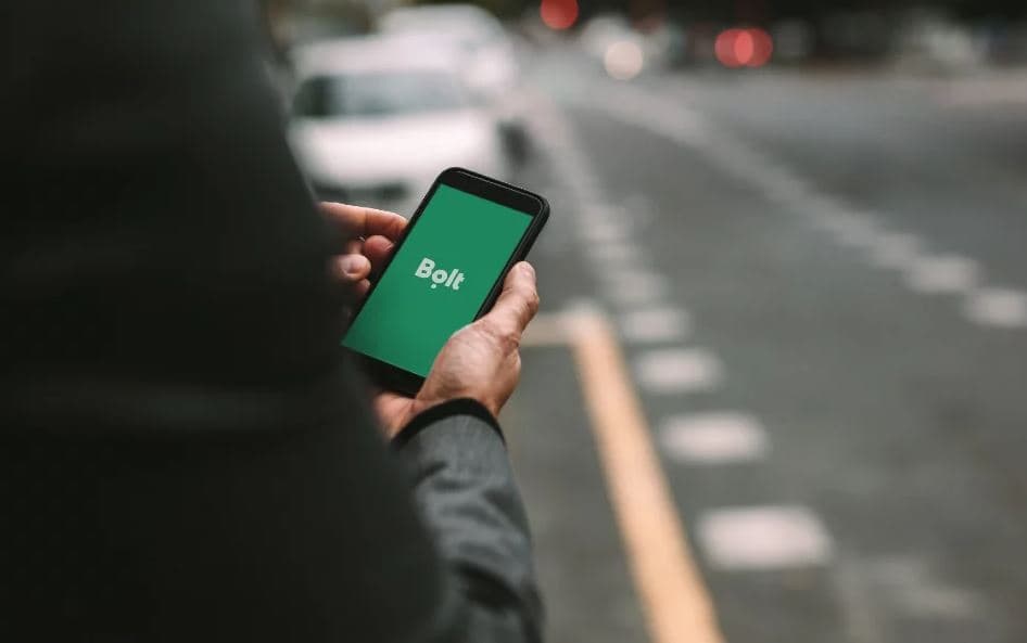Bolt fecha parceria com IHG para otimizar viagens corporativas