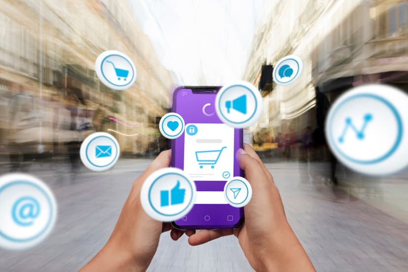 CVC dobra vendas ao combinar RCS e WhatsApp em estratégia multicanal