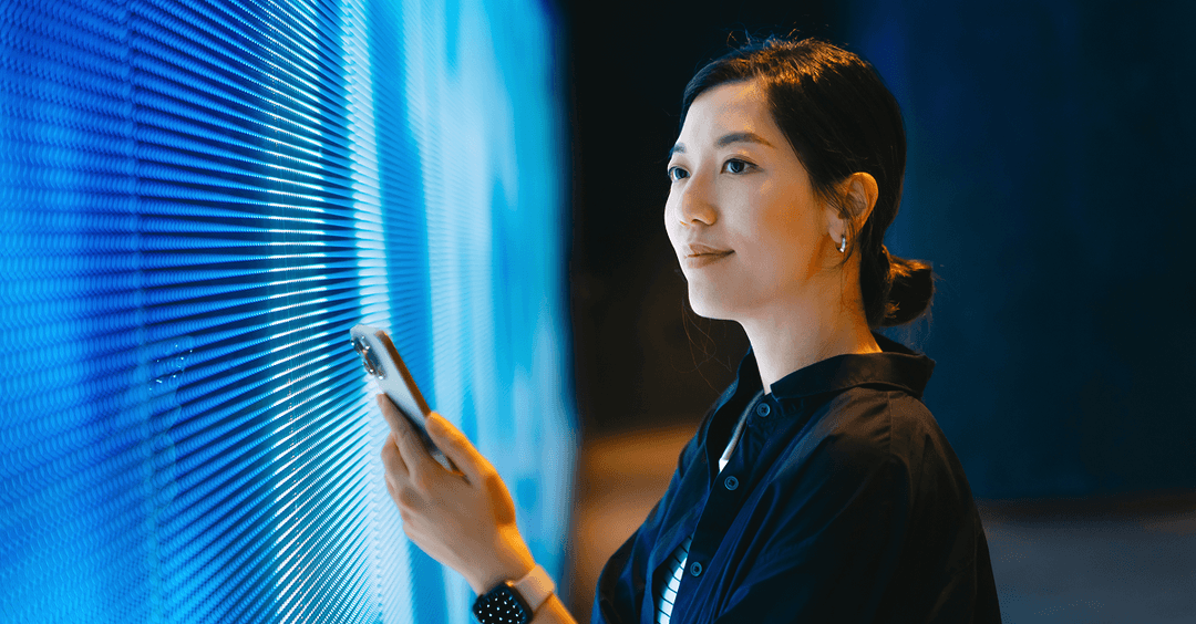 Amadeus adquire SkyLink para acelerar uso de IA conversacional no setor de viagens